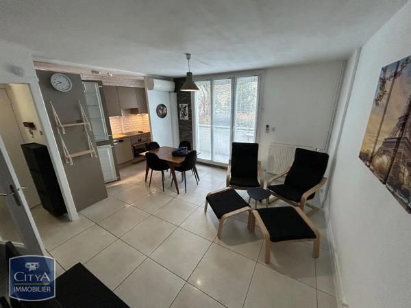 Appartement à louer 4 pièces 68.28m² Grenoble (38100)