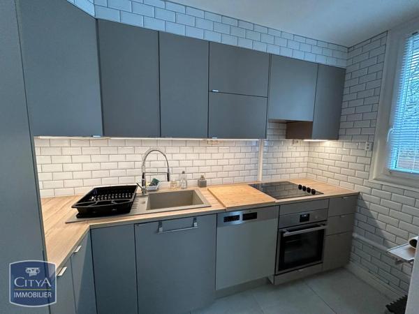 Appartement à louer 4 pièces 68.28m² Grenoble (38100)