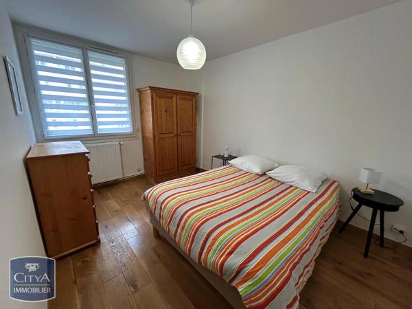 Appartement à louer 4 pièces 68.28m² Grenoble (38100)