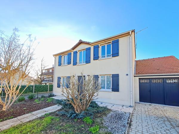 Maison individuelle 5 pièces, 3 chambres - 112 m² - Garage à Ollainville