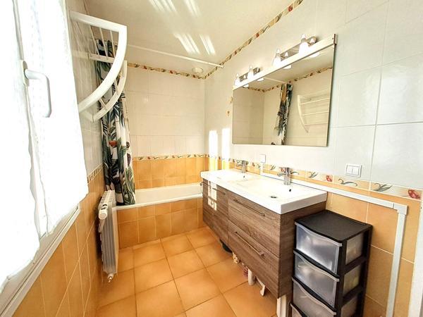 Maison individuelle 5 pièces, 3 chambres - 112 m² - Garage à Ollainville