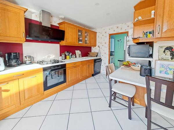 Maison individuelle 5 pièces, 3 chambres - 112 m² - Garage à Ollainville