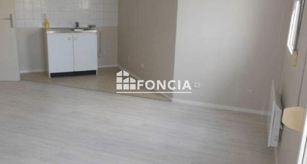 Location Studio 31.48 m² - Melun 77000