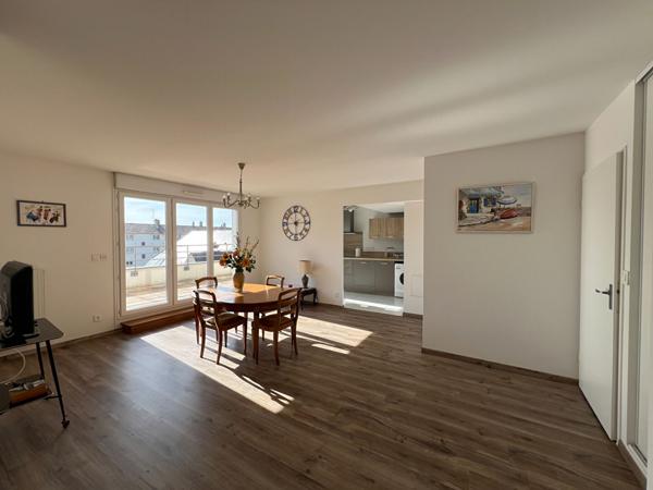 À vendre : Appartement 4 pièces à MEAUX - CITE ADMINISTRATIVE