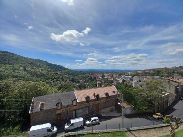 appartement 60m² Thiers 63300