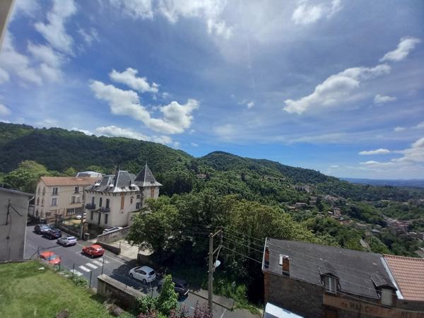 appartement 60m² Thiers 63300