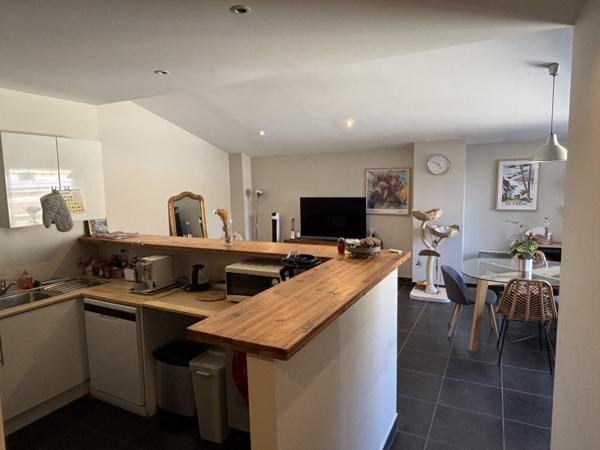Appartement 3 pieces 71 m2 avec parking