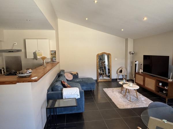 Appartement 3 pieces 71 m2 avec parking