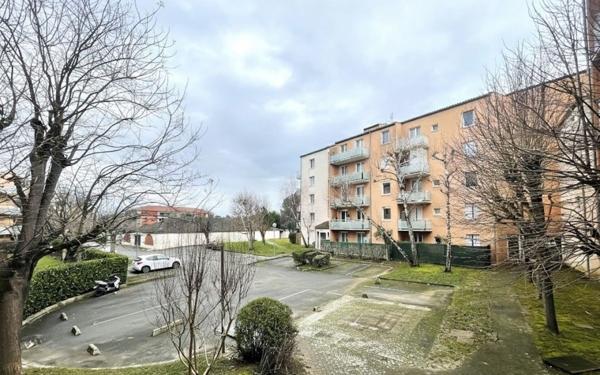 Appartement à vendre    1 pièce • 32,50 m2 Castanet-Tolosan