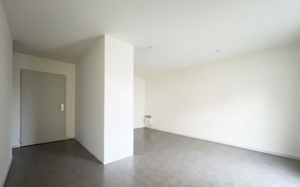 Appartement à vendre    1 pièce • 32,50 m2 Castanet-Tolosan