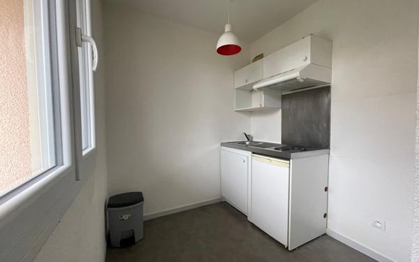 Appartement à vendre    1 pièce • 32,50 m2 Castanet-Tolosan