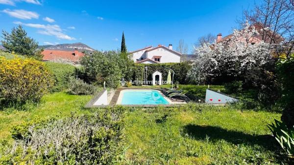 Vente Maison 6 pièces 178 m2 à Millau
