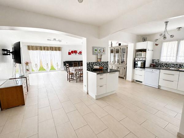 MAISON à MESCHERS SUR GIRONDE