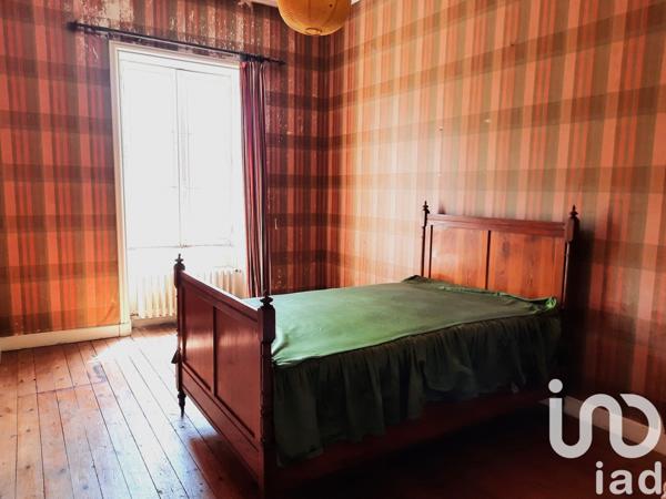 Château 16 pièces de 480 m² à Segonzac (16130)