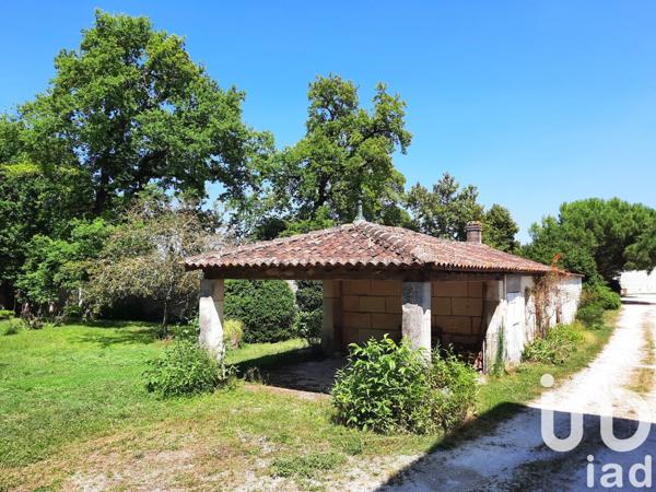 Château 16 pièces de 480 m² à Segonzac (16130)