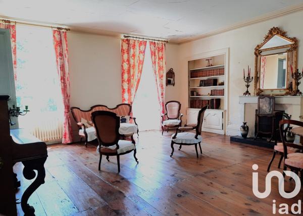 Château 16 pièces de 480 m² à Segonzac (16130)