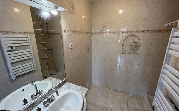 Immeuble à vendre    13 pièces •  Castelnaudary