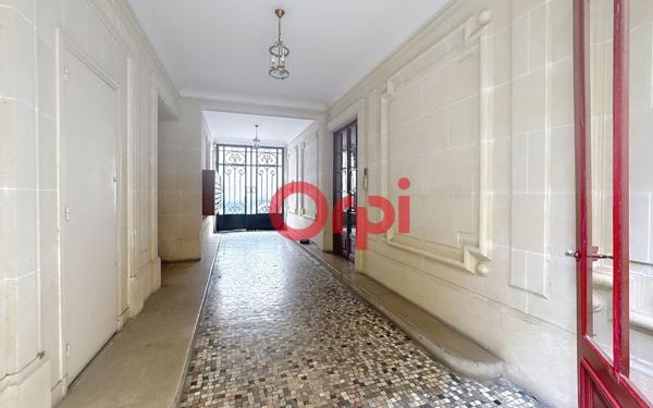 Appartement à vendre    2 pièces • 38 m2 Paris 15