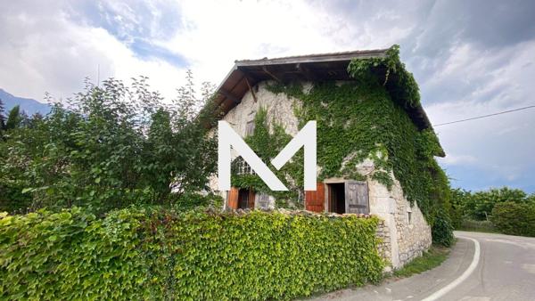 BATISSE EN PIERRE A RENOVER | Premium Immobilier