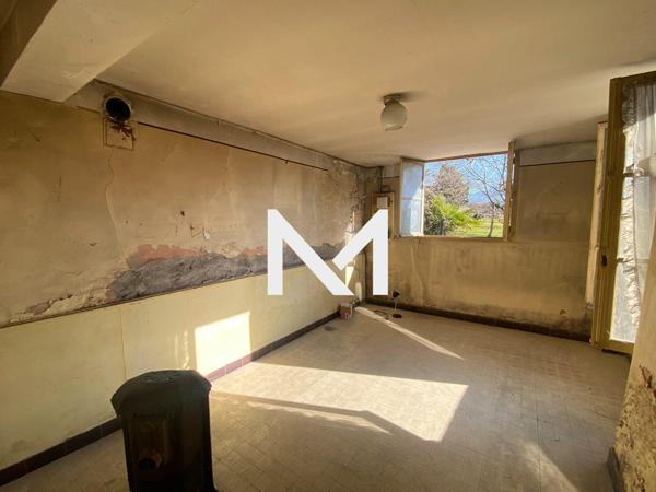 BATISSE EN PIERRE A RENOVER | Premium Immobilier