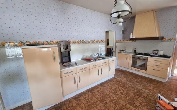 Maison à vendre    6 pièces •  Glandon