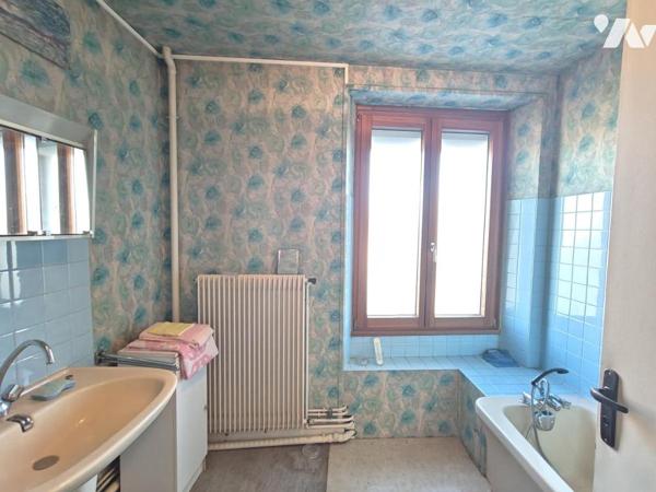 MAISON A VENDRE A WITRY LES REIMS - Maison de village en pierre d'env. 105m² + garage de 50m²