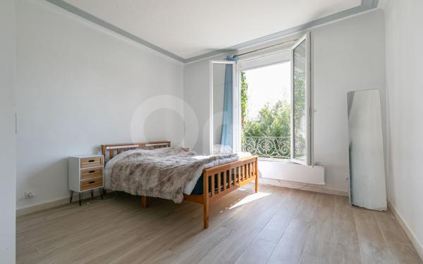 Maison à vendre    6 pièces • 219,65 m2 Nogent-sur-Marne