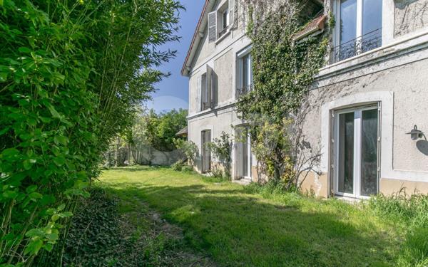 Maison à vendre    6 pièces • 219,65 m2 Nogent-sur-Marne