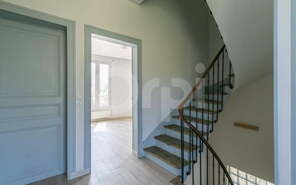 Maison à vendre    6 pièces • 219,65 m2 Nogent-sur-Marne