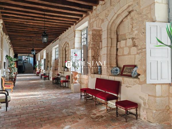 Chateau XVI, le berceau de Talleyrand-Perigord, CHALAIS