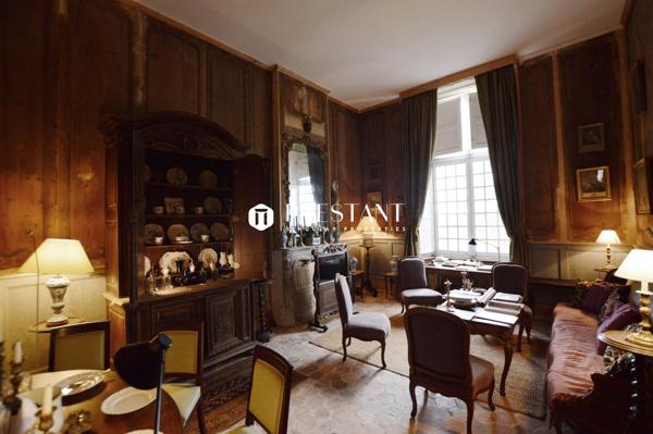 Chateau XVI, le berceau de Talleyrand-Perigord, CHALAIS
