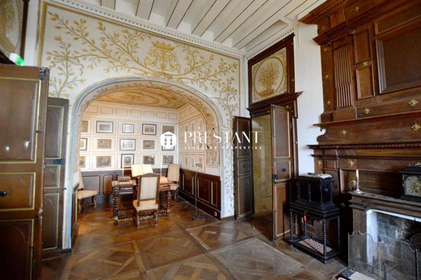 Chateau XVI, le berceau de Talleyrand-Perigord, CHALAIS