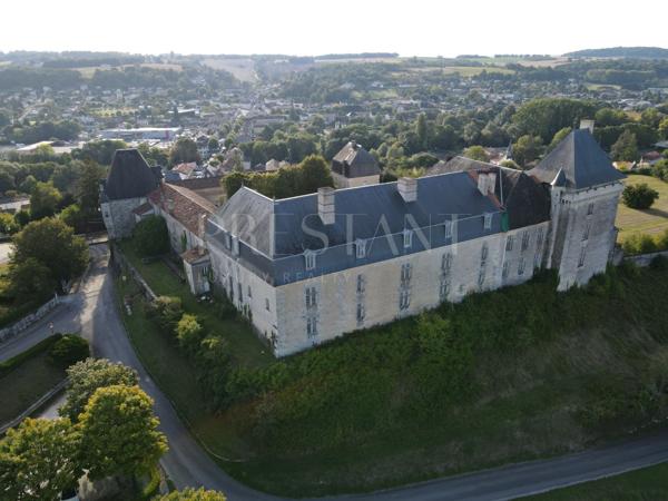 Chateau XVI, le berceau de Talleyrand-Perigord, CHALAIS