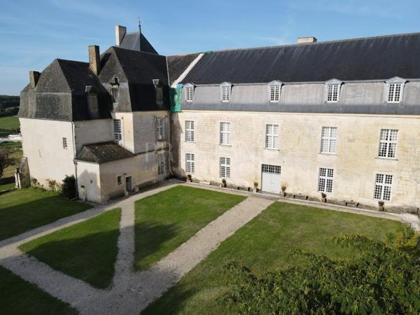 Chateau XVI, le berceau de Talleyrand-Perigord, CHALAIS