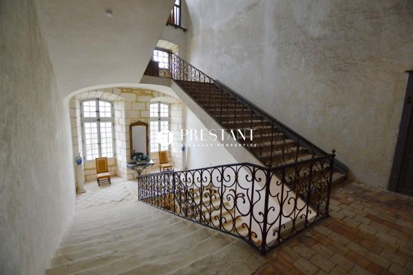 Chateau XVI, le berceau de Talleyrand-Perigord, CHALAIS