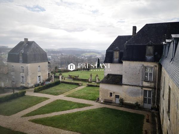 Chateau XVI, le berceau de Talleyrand-Perigord, CHALAIS