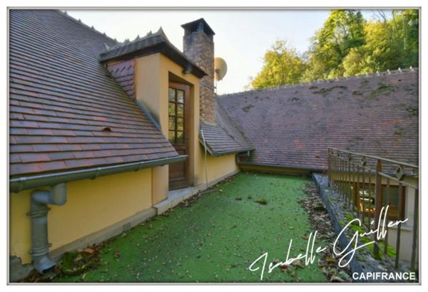 Propriéte à vendre 3 pièces NERIS LES BAINS (03) Grande maison isolée