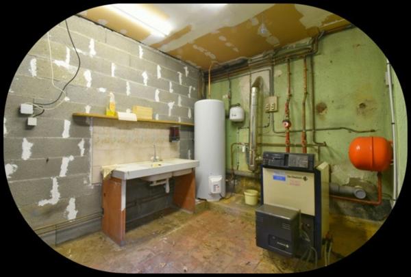 Propriéte à vendre 3 pièces NERIS LES BAINS (03) Grande maison isolée