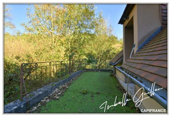 Propriéte à vendre 3 pièces NERIS LES BAINS (03) Grande maison isolée