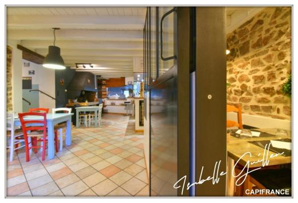 Propriéte à vendre 3 pièces NERIS LES BAINS (03) Grande maison isolée