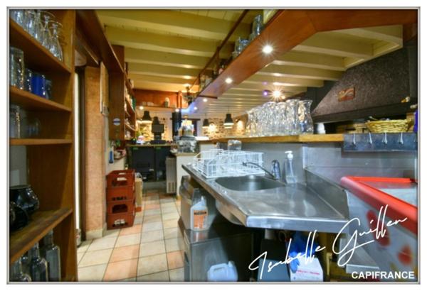 Propriéte à vendre 3 pièces NERIS LES BAINS (03) Grande maison isolée