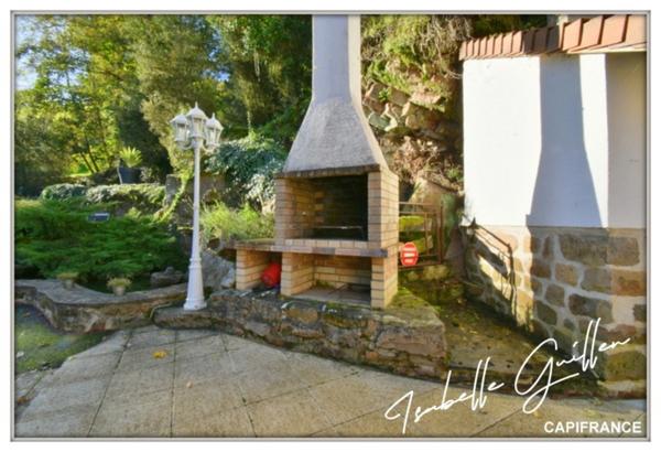 Propriéte à vendre 3 pièces NERIS LES BAINS (03) Grande maison isolée