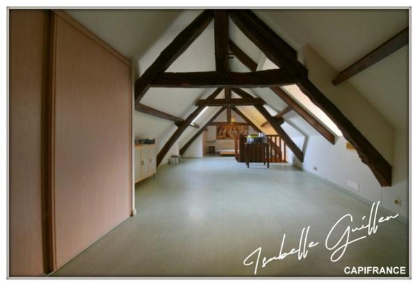 Propriéte à vendre 3 pièces NERIS LES BAINS (03) Grande maison isolée