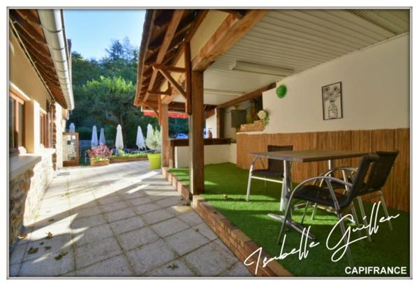 Propriéte à vendre 3 pièces NERIS LES BAINS (03) Grande maison isolée