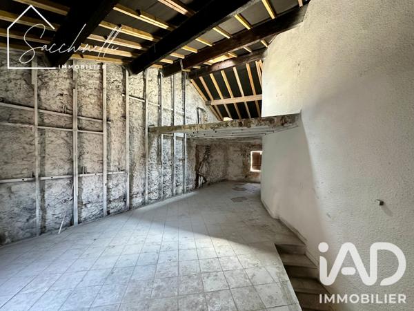 Immeuble à vendre 151 m² Brignoles