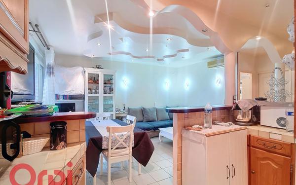 Appartement à vendre    3 pièces •  Toulon