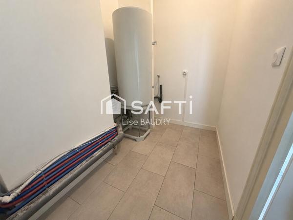DUPLEX LUMINEUX SURPLOMBANT LE CENTRE DE FONTENAY-LE-COMTE