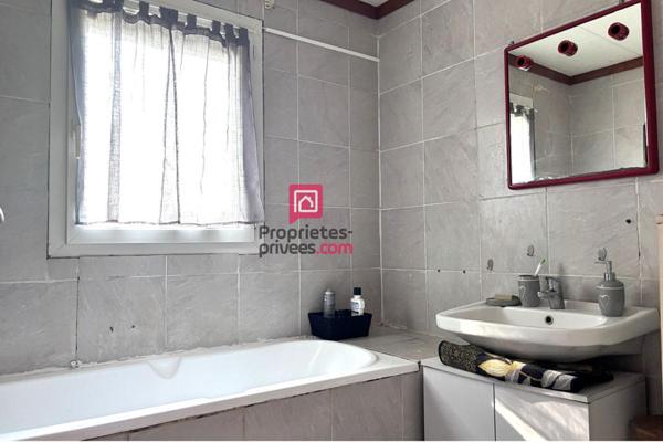 Villa de 200m² de 7  pièces avec piscine et T2 indépendant à vendre à Mauguio