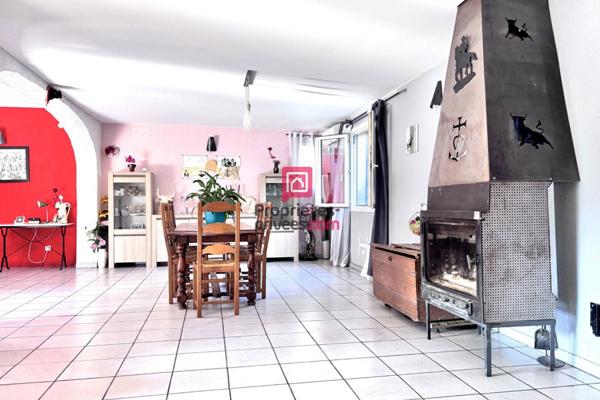 Villa de 200m² de 7  pièces avec piscine et T2 indépendant à vendre à Mauguio