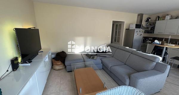 Location Appartement 2 pièces 44 m² - Cerny 91590